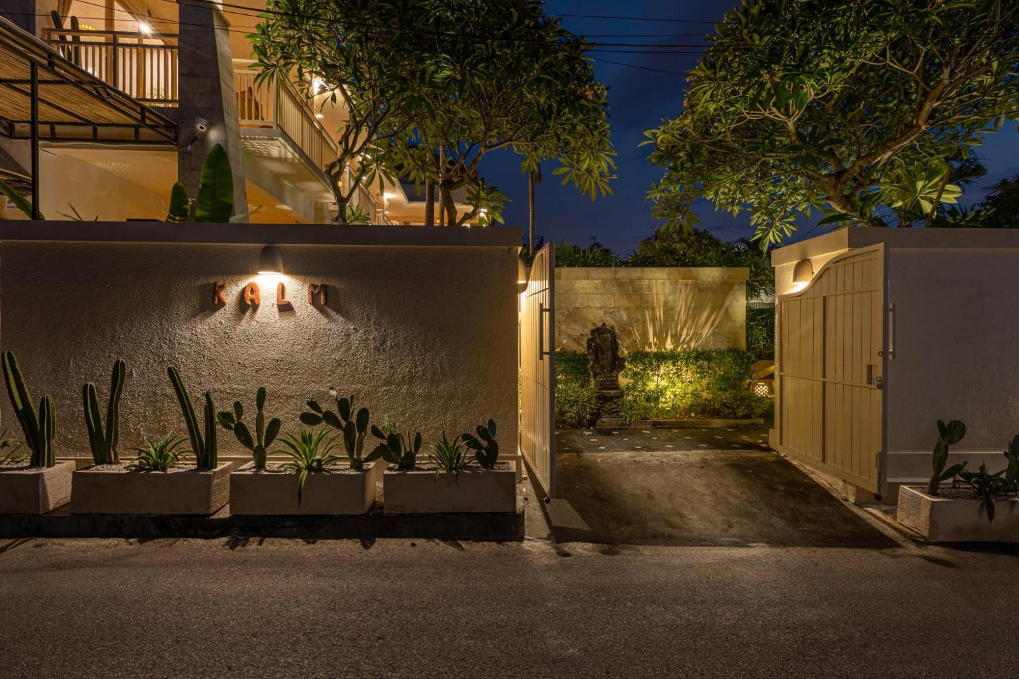 Kalm Bali Hotel Canggu  Luaran gambar
